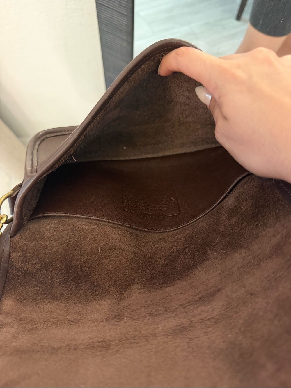 Vintage coach pocket purse in chocolate brown - Picture 11 of 12